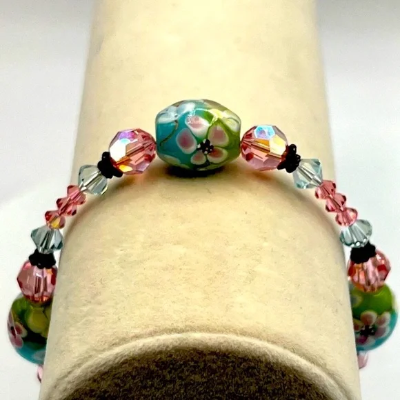 Floral Murano Glass Bead Bracelet With Pink & Green Accents - Picture 2 of 6